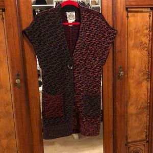 Curio ladies long sweater vest, size small